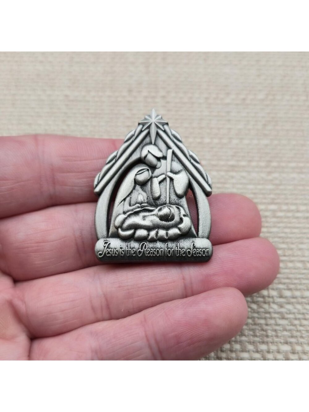 Dicksons Pewter Jesus is the Reason for the Season Nativity Christmas Pin A8588